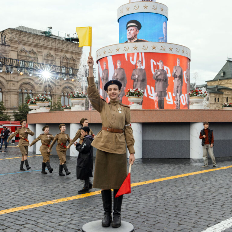 Can Russia’s Economy Withstand Trump’s Threats to Impose Sanctions?